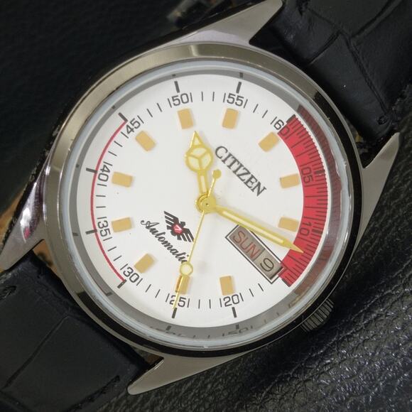 Citizen Other - Vintage 1985 Citizen Automatic Mens Silver Watch W/daydate & Red accents